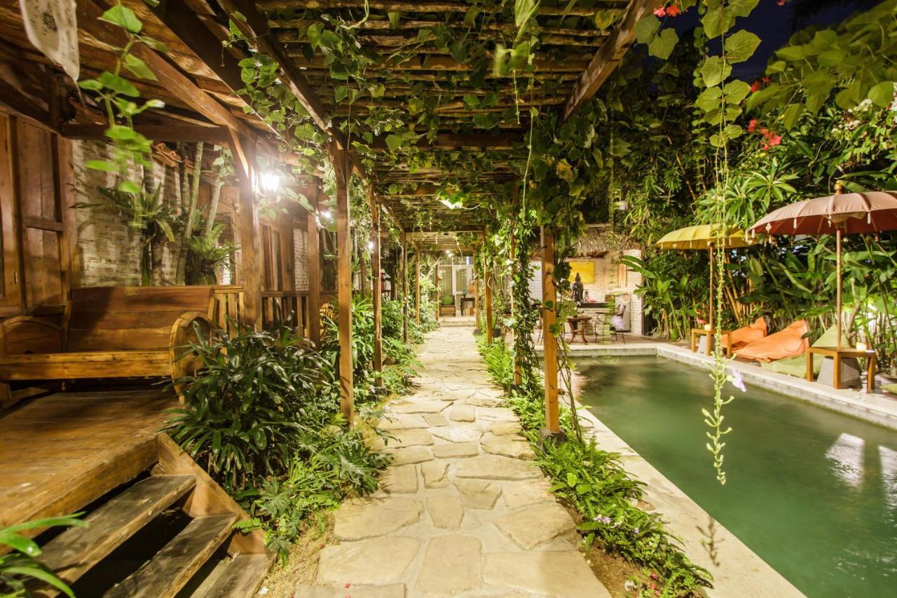 Bening Hut And Spa Seminyak Exterior foto