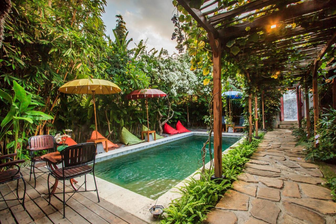 Bening Hut And Spa Seminyak Exterior foto